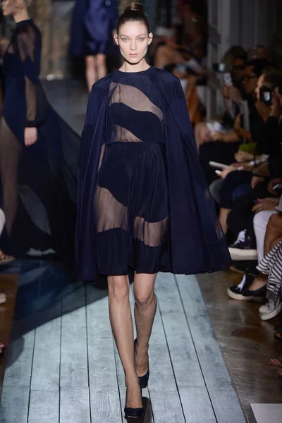 Look 2